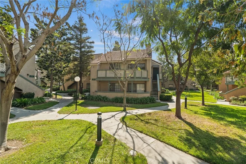 3525 W Greentree Circle G, Anaheim, CA 92804