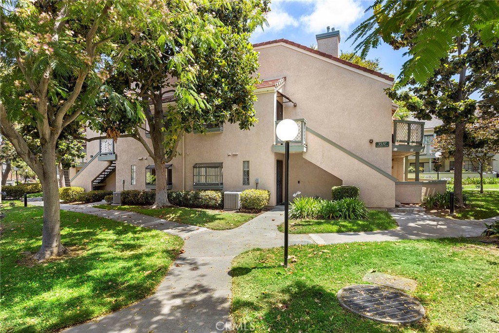 Entry from parking lot - 3537 W Greentree Circle C, Anaheim CA 92804 - photo 2