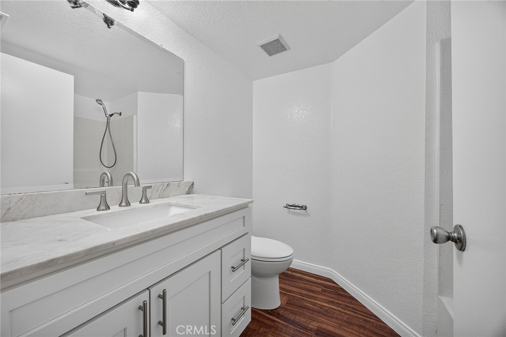 Hallway bathroom - 3537 W Greentree Circle C, Anaheim CA 92804 - photo 13