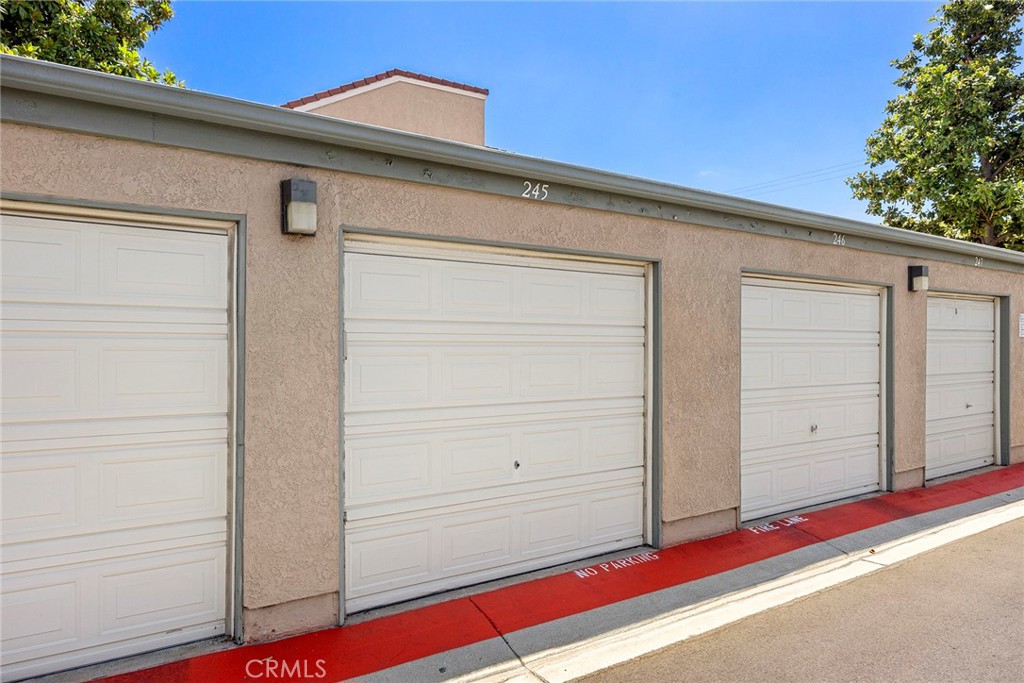 Garage #2 - 3537 W Greentree Circle C, Anaheim CA 92804 - photo 25