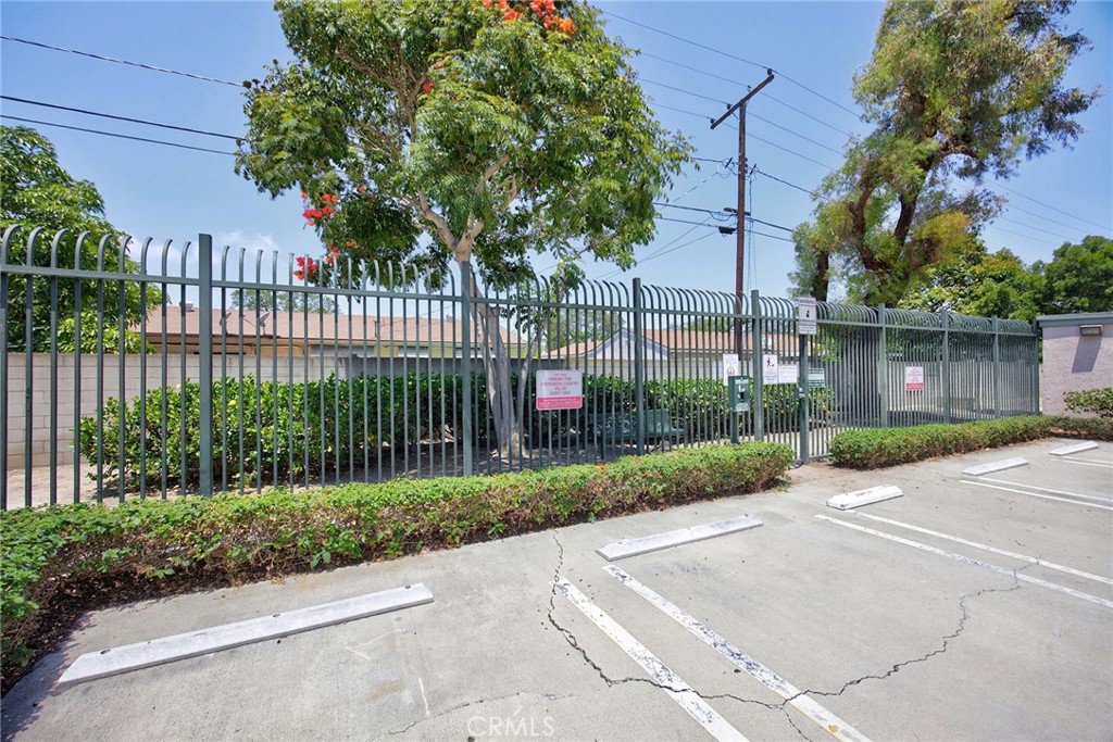Dog Run and guest parking - 3537 W Greentree Circle C, Anaheim CA 92804 - photo 30
