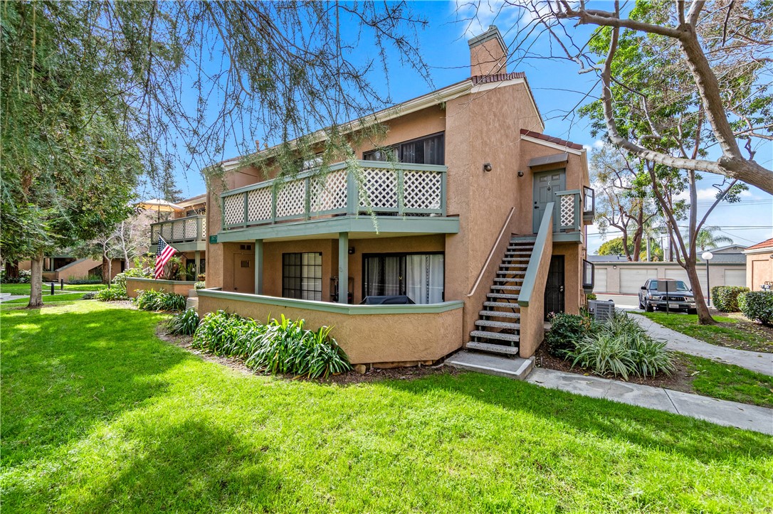 3573 W Greentree Cir C, Anaheim CA 92804 - photo 1