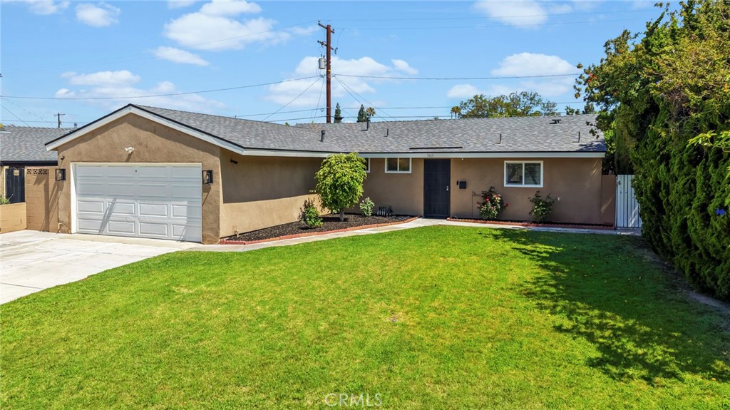Large Front Lawn - 3619 W Myra Avenue, Anaheim CA 92804 - photo 1