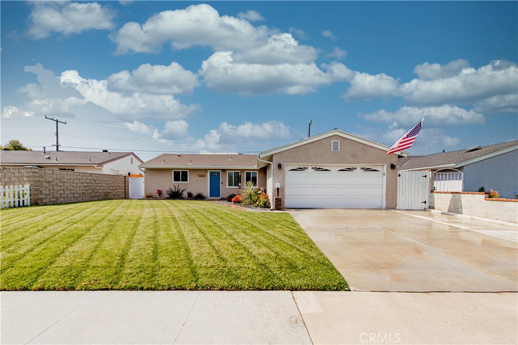 3702 W Kingsway Avenue, Anaheim CA 92804 - photo 1
