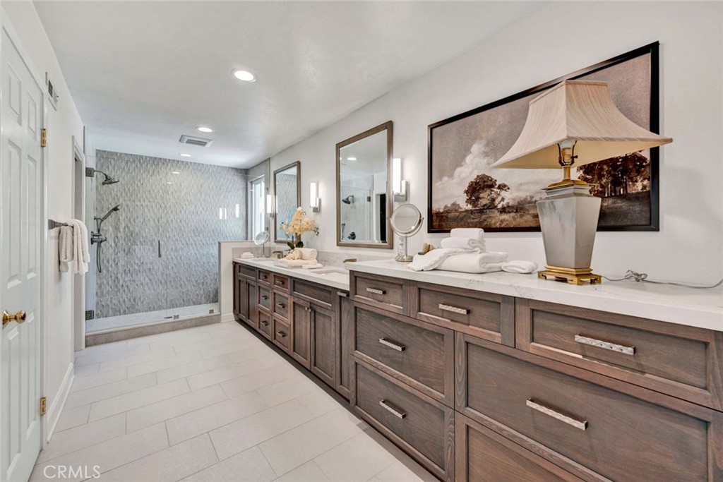 Primary bath - 394 S Smokeridge, Anaheim Hills CA 92807 - photo 31