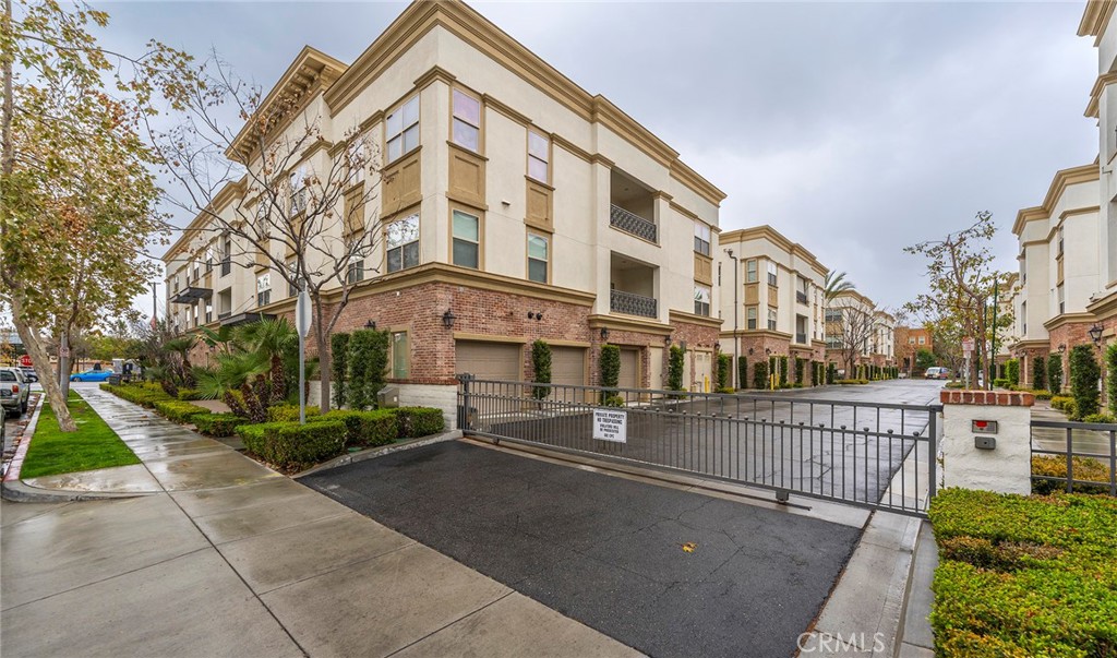 401 S Anaheim Boulevard 9, Anaheim CA 92805 - photo 1