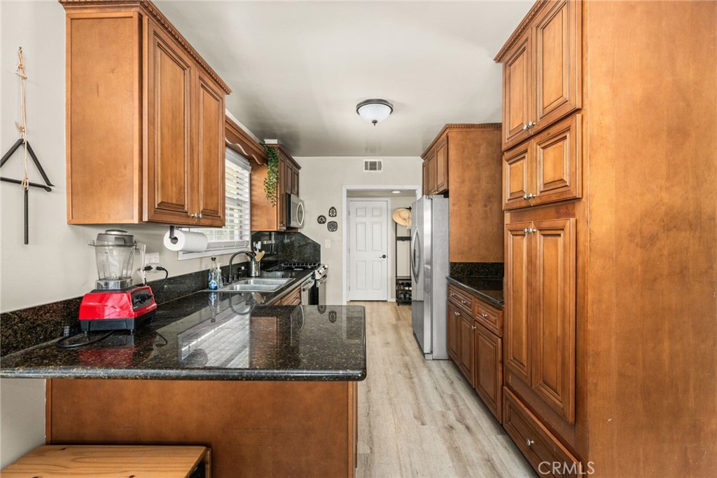 405 S Fann, Anaheim CA 92804 - photo 13