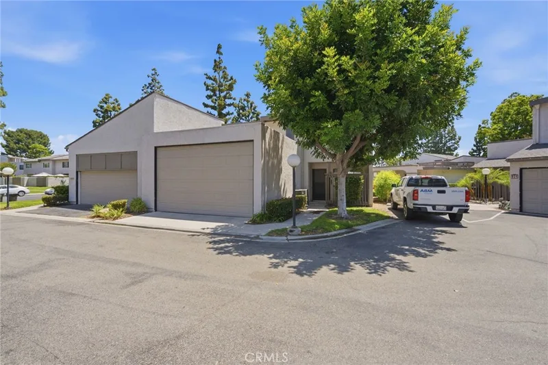 406 N Via Roma, Anaheim, CA 92806