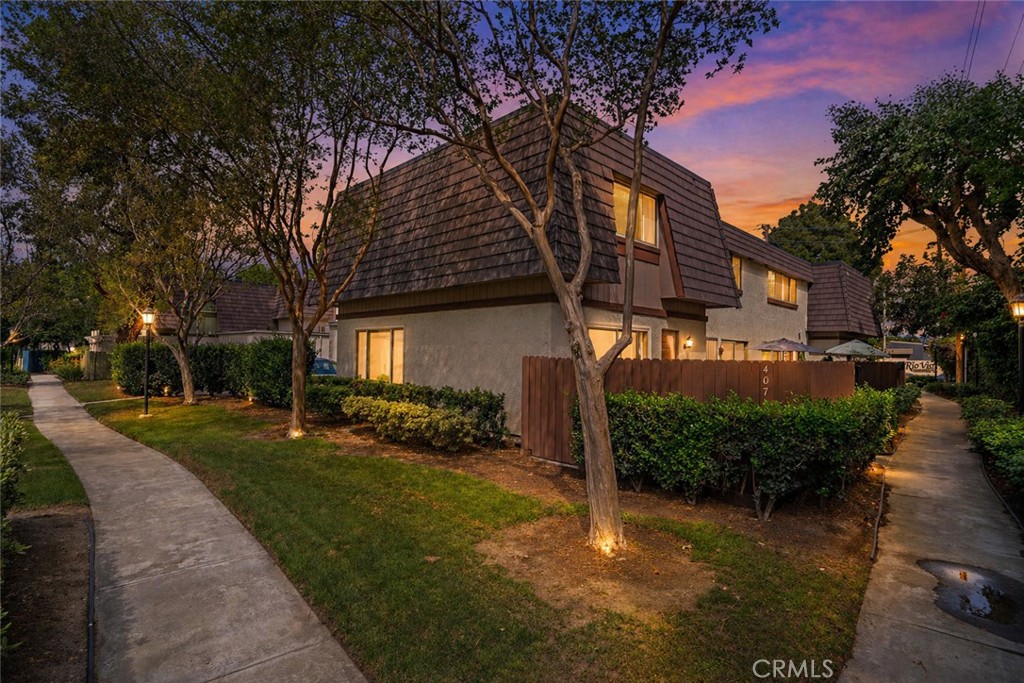AI picture - 407 N Park Vista D, Anaheim CA 92806 - photo 1
