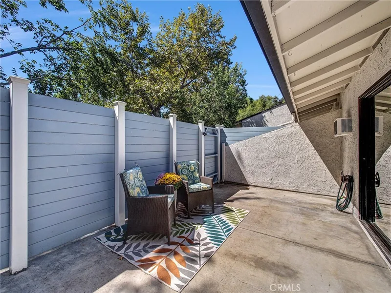 413 N Conestoga Way 11, Anaheim, CA 92807