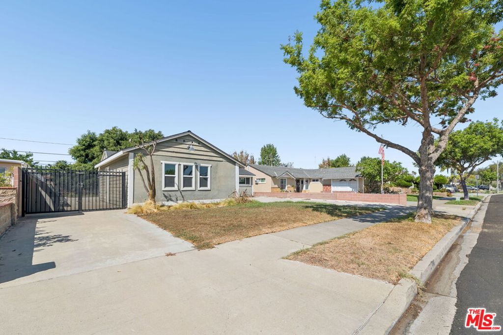 419 S Laxore Street, Anaheim CA 92804 - photo 2