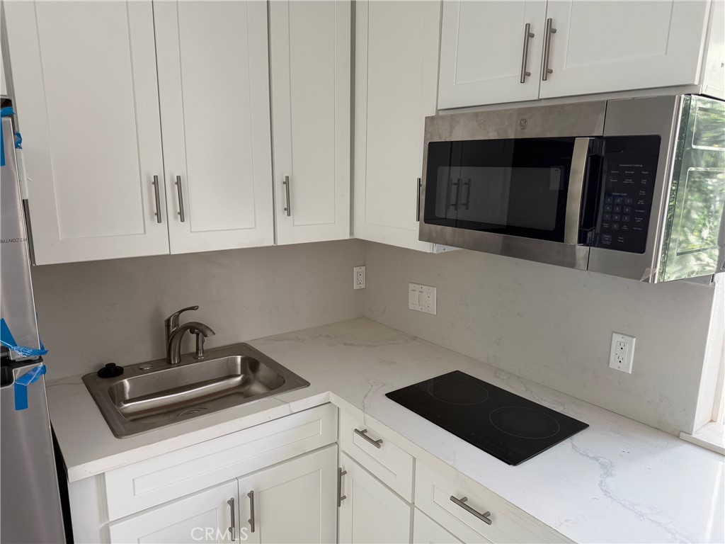 New sink with new fuacet - 4231 E Bainbridge , Unit B B, Anaheim CA 92807 - photo 6