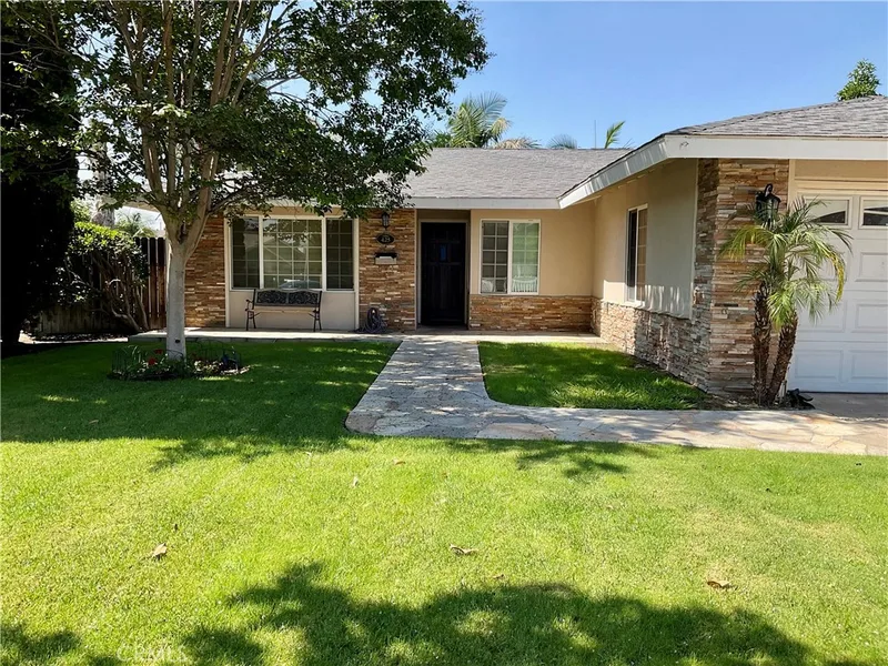 425 N Roni Lane, Anaheim, CA 92807