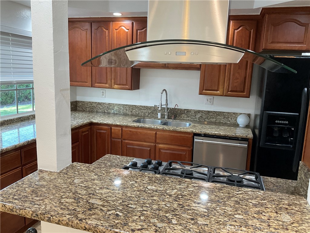 425 N Roni Lane, Anaheim CA 92807 - photo 19