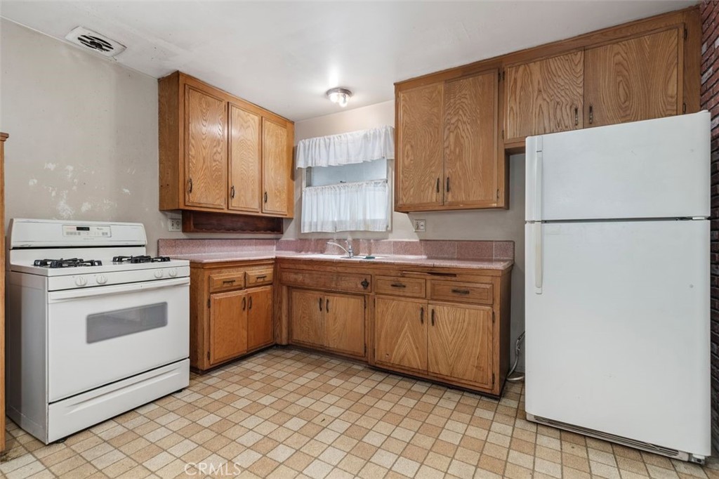 433 N Colorado, Anaheim CA 92801 - photo 19