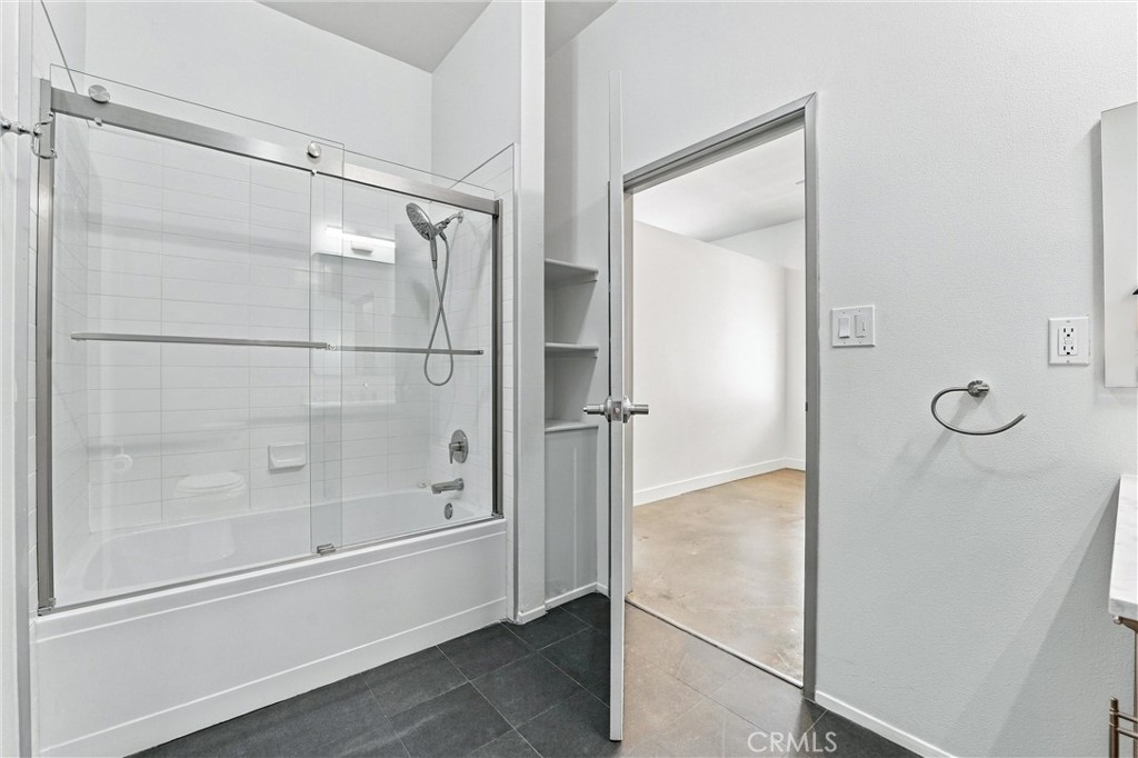 435 W Center Street, Anaheim CA 92805 - photo 10