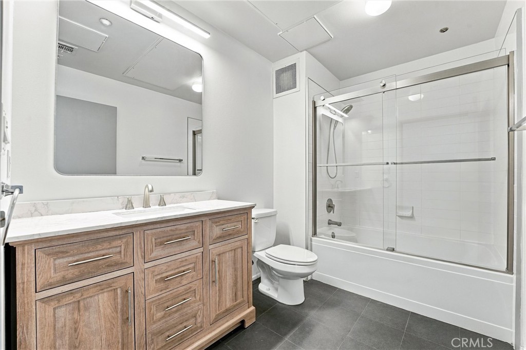 435 W Center Street, Anaheim CA 92805 - photo 14