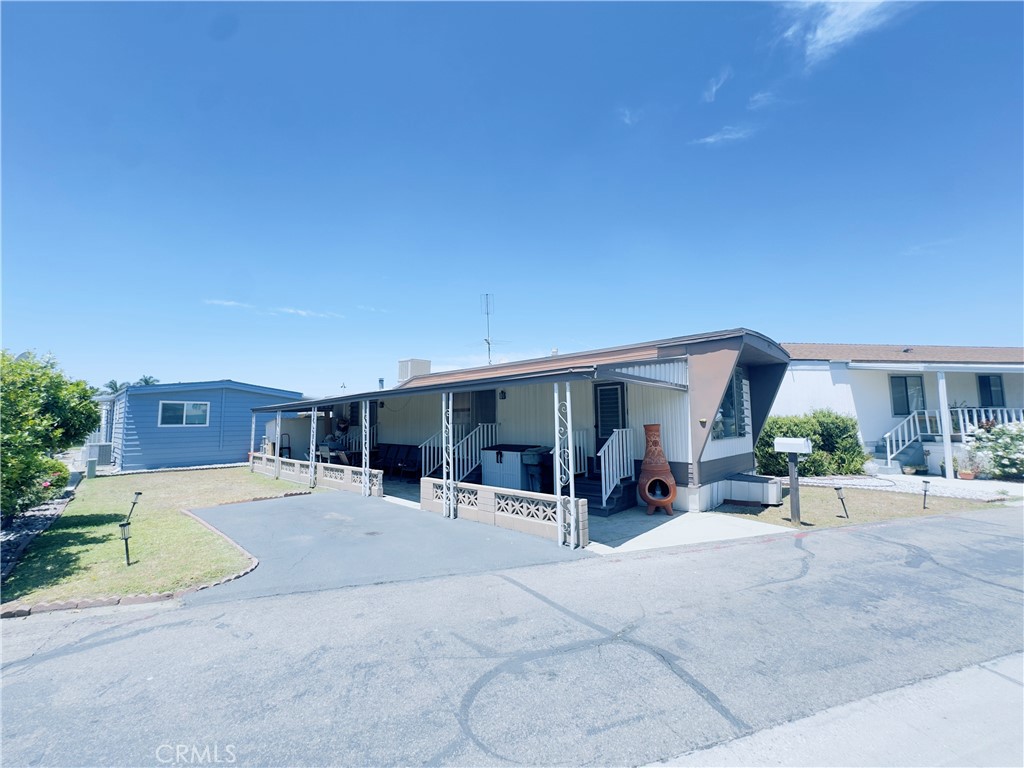 47 Fir Via, Anaheim CA 92801 - photo 2