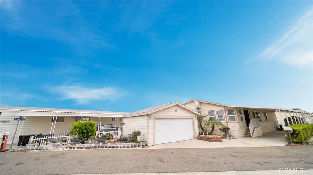 49 Pine Via, Anaheim CA 92801 - photo 1