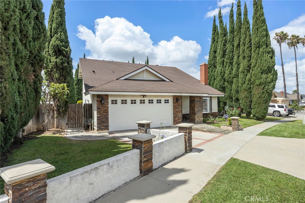 front - 4962 E Glenview, Anaheim CA 92807 - photo 5