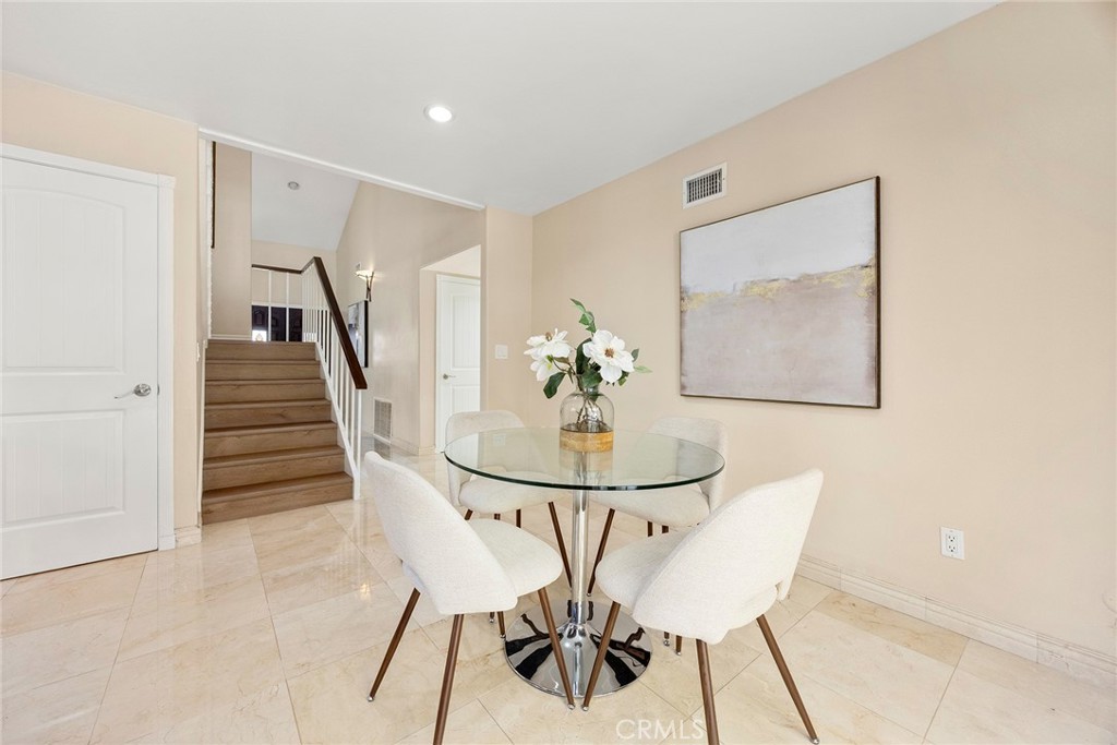 Virtual staged - 4962 E Glenview, Anaheim CA 92807 - photo 15