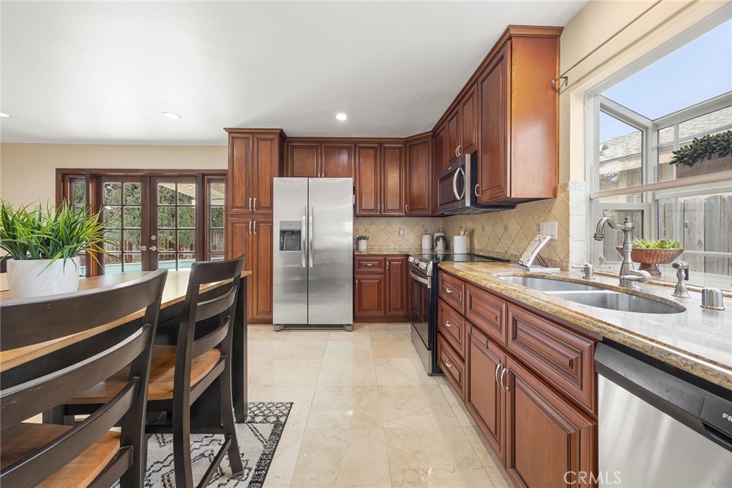 Kitchen - 4962 E Glenview, Anaheim CA 92807 - photo 17