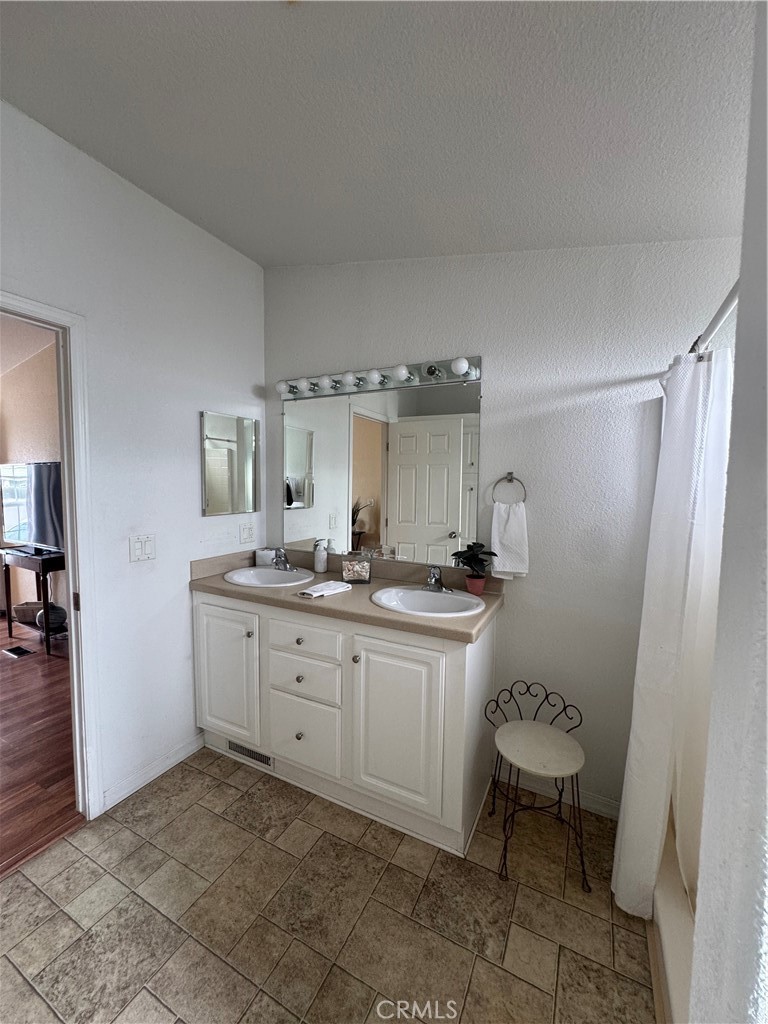 50 Cypress, Anaheim CA 92801 - photo 20