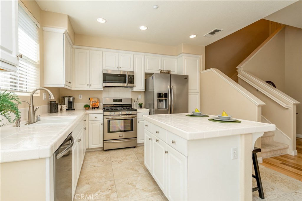505 S Anaheim Boulevard, Anaheim CA 92805 - photo 1
