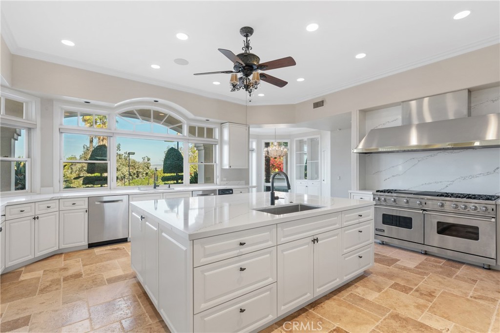 5081 E Copa De Oro Drive, Anaheim CA 92807 - photo 6