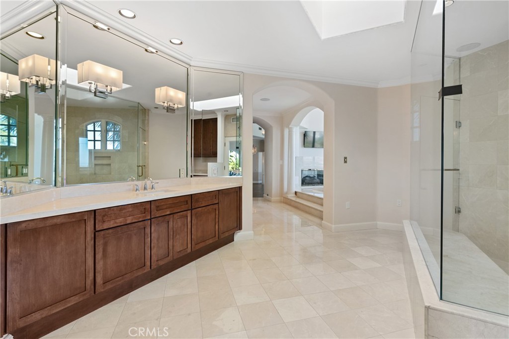 5081 E Copa De Oro Drive, Anaheim CA 92807 - photo 36