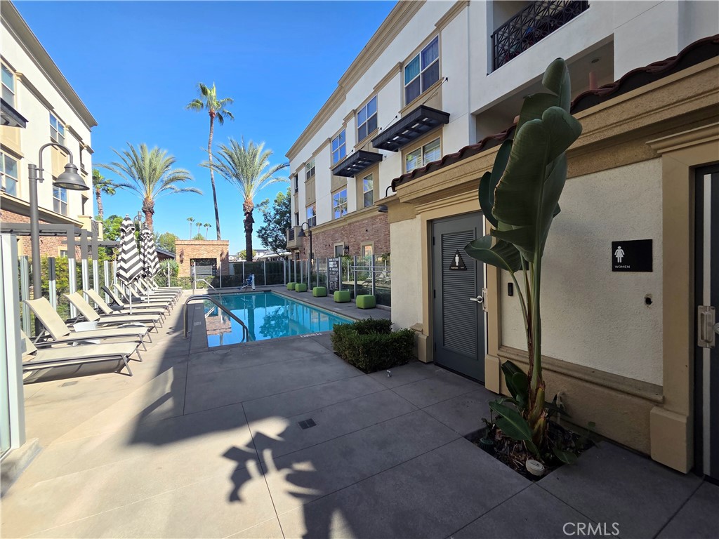 Association Pool Area - 510 S Anaheim, Anaheim CA 92805 - photo 36