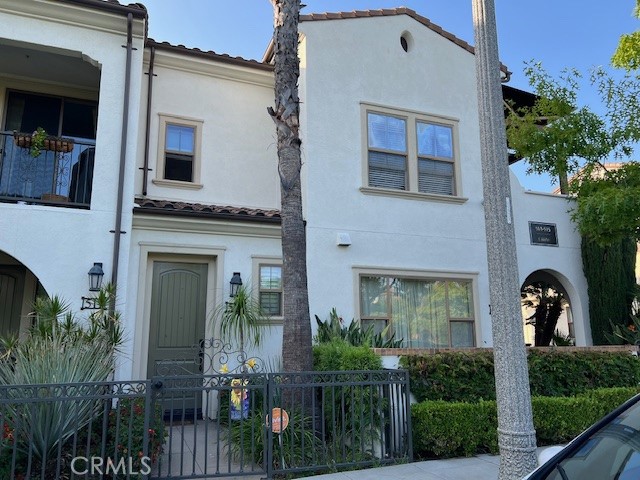 Front view - 513 E Water Street, Anaheim CA 92805 - photo 1