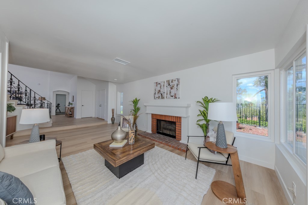 519 S Westford Street 1, Anaheim CA 92807 - photo 2