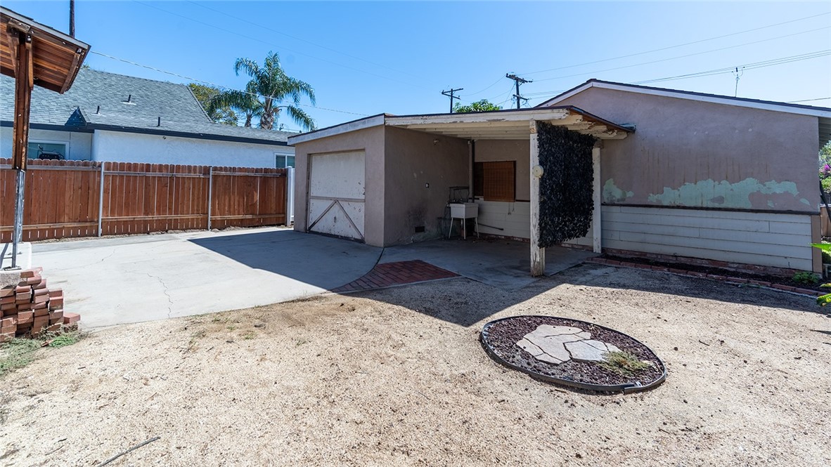 Unit 1 Courtyard - 520 E Adele, Anaheim CA 92805 - photo 20
