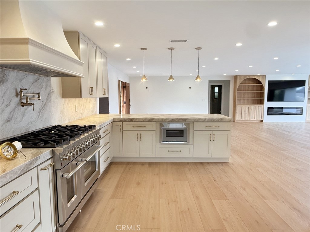 5219 E Gatewood, Anaheim CA 92807 - photo 3