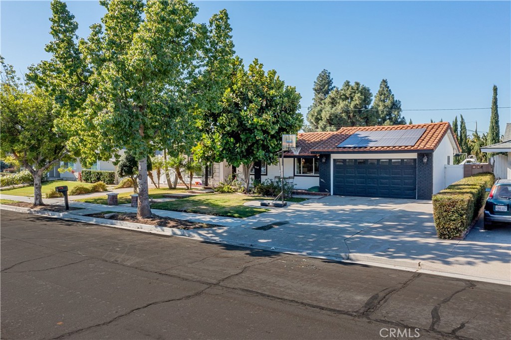 front of house - 529 S Peregrine Street, Anaheim CA 92806 - photo 1