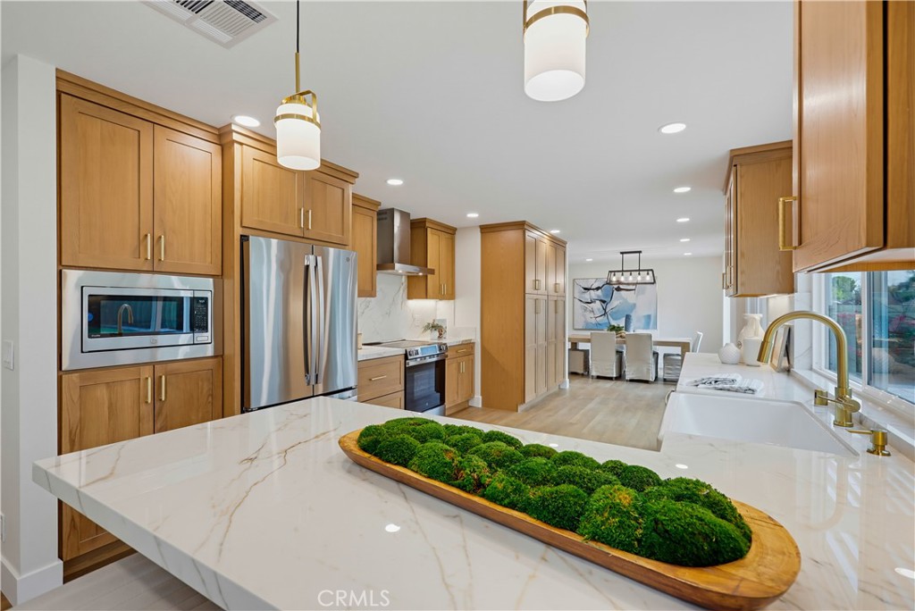 5416 E Willowick, Anaheim CA 92807 - photo 6
