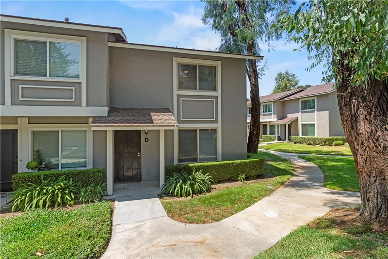 5421 E Pine Ridge Way D, Anaheim, CA 92807