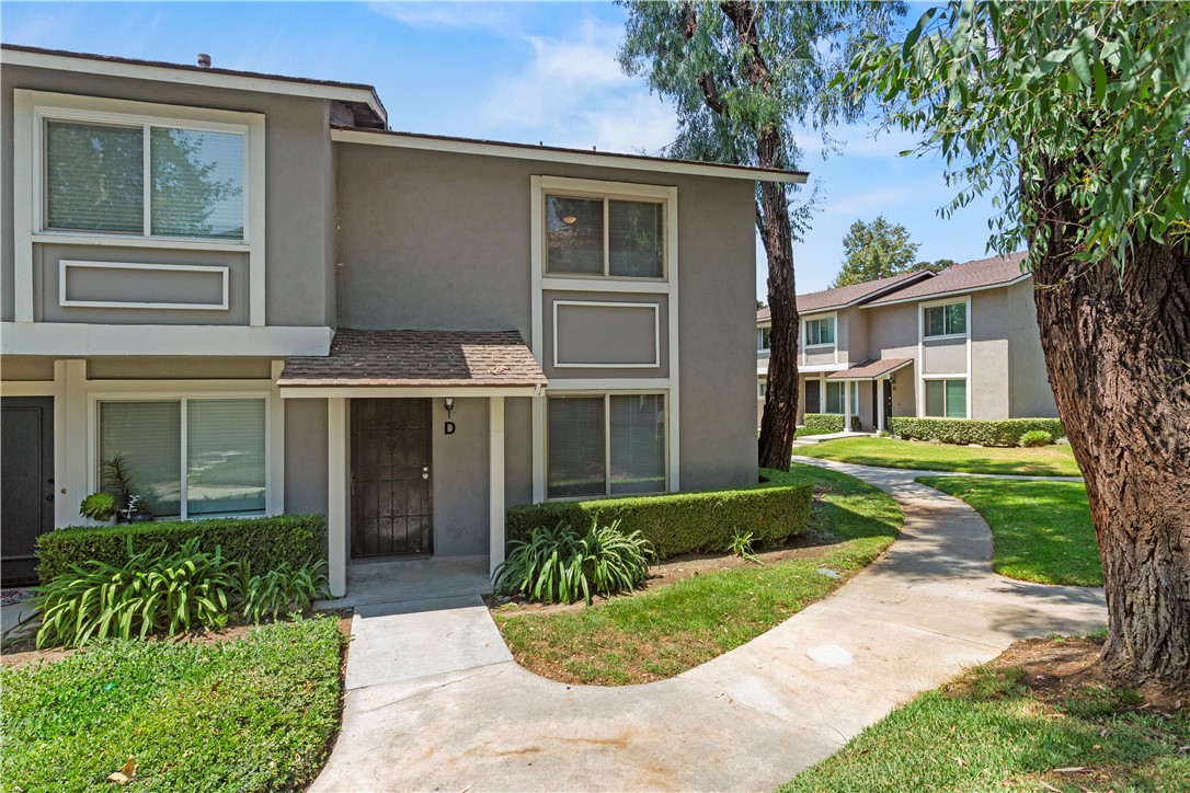 5421 E Pine Ridge Way D, Anaheim CA 92807 - photo 1