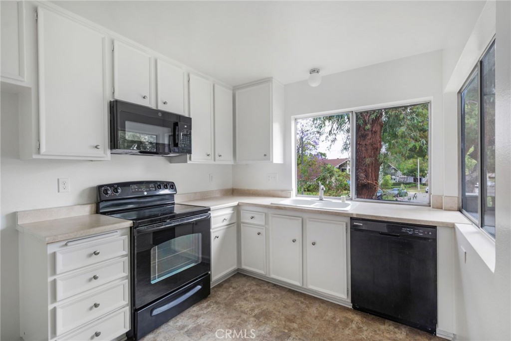 5427 E Pine Ridge Way B, Anaheim CA 92807 - photo 1
