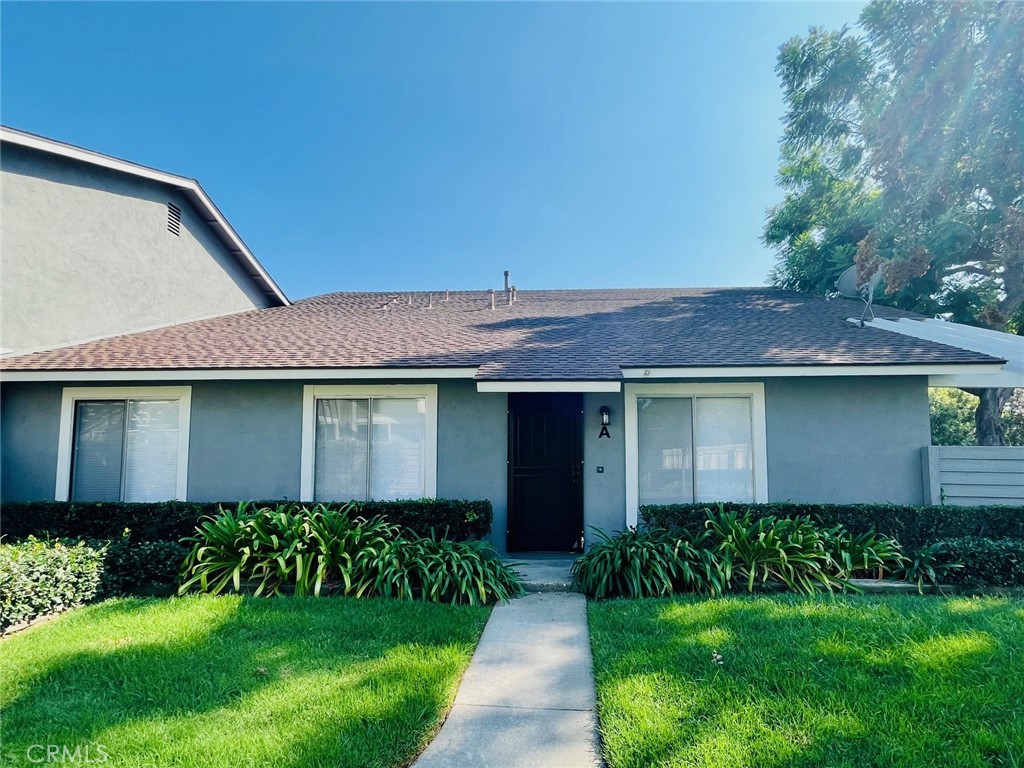 5444 E Snow Wood Circle A, Anaheim CA 92807 - photo 1