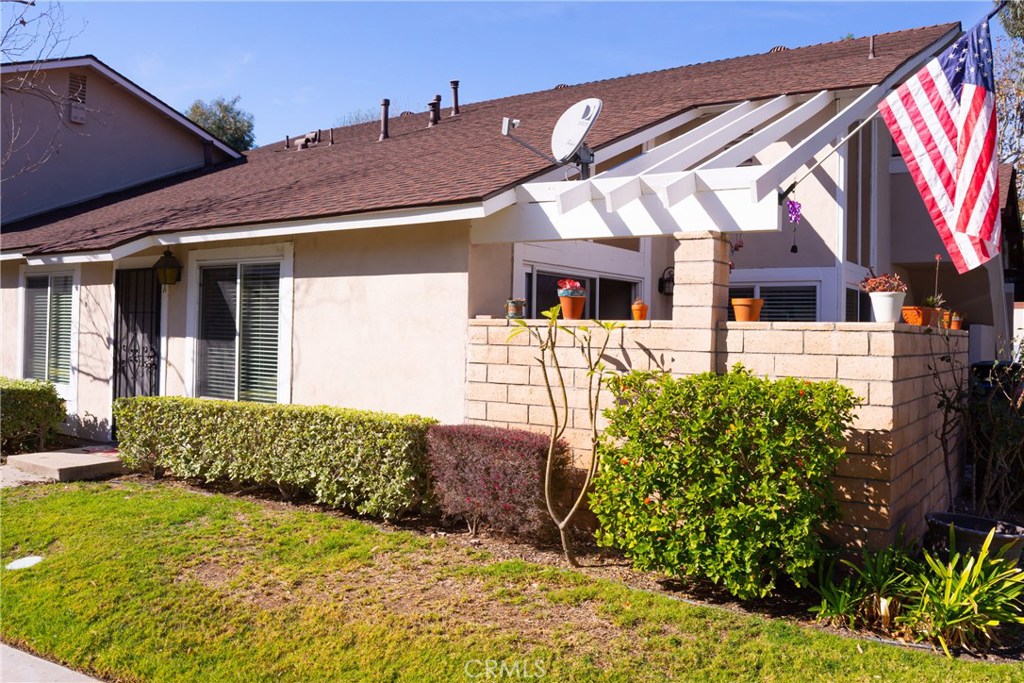 5458 E Willow Woods Lane A, Anaheim CA 92807 - photo 1