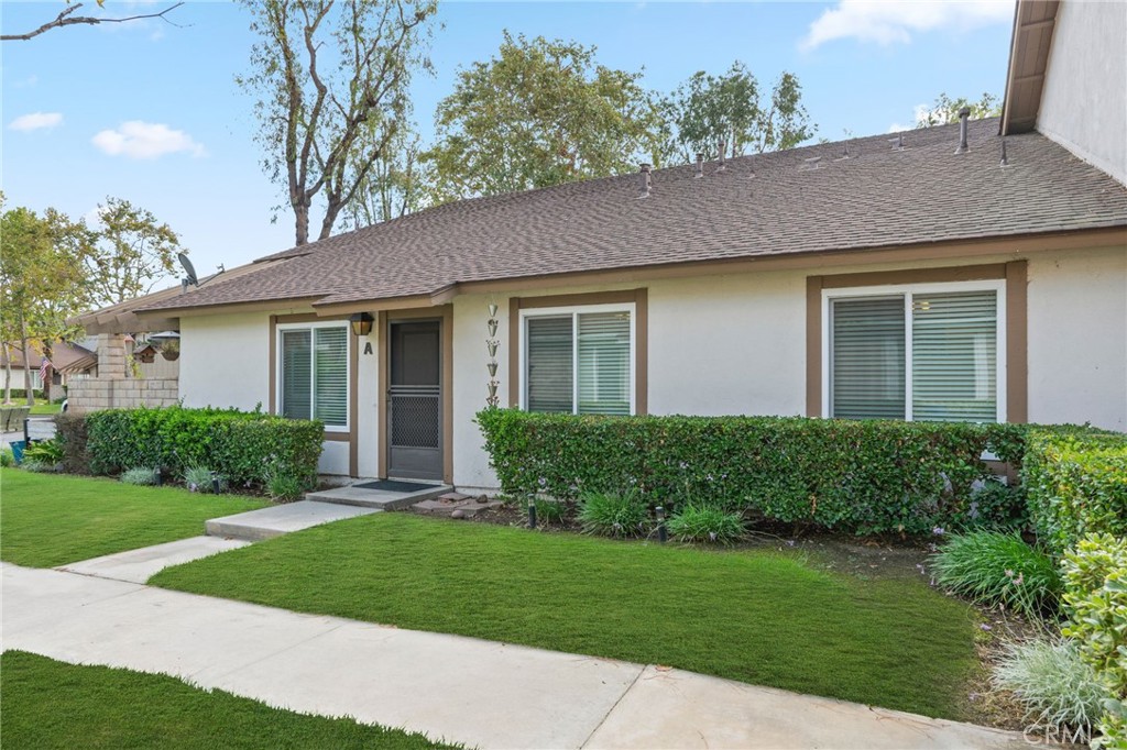 5466 E Willow Woods Lane A, Anaheim CA 92807 - photo 1