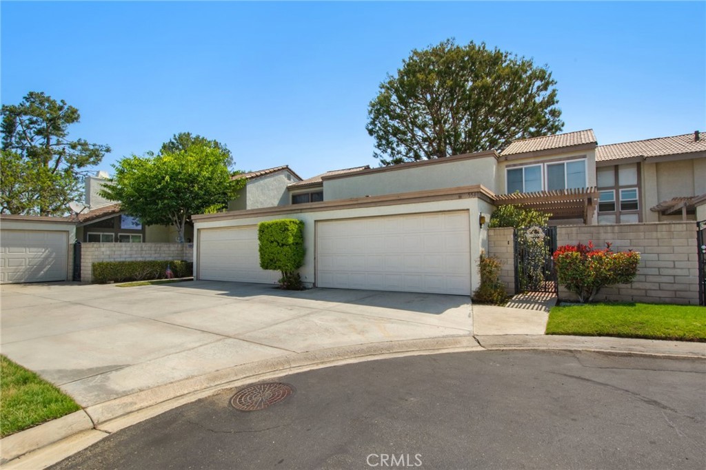 5540 E Vista Del Este, Anaheim CA 92807 - photo 1
