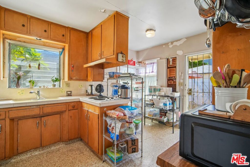 555 S Helena Street, Anaheim CA 92805 - photo 5