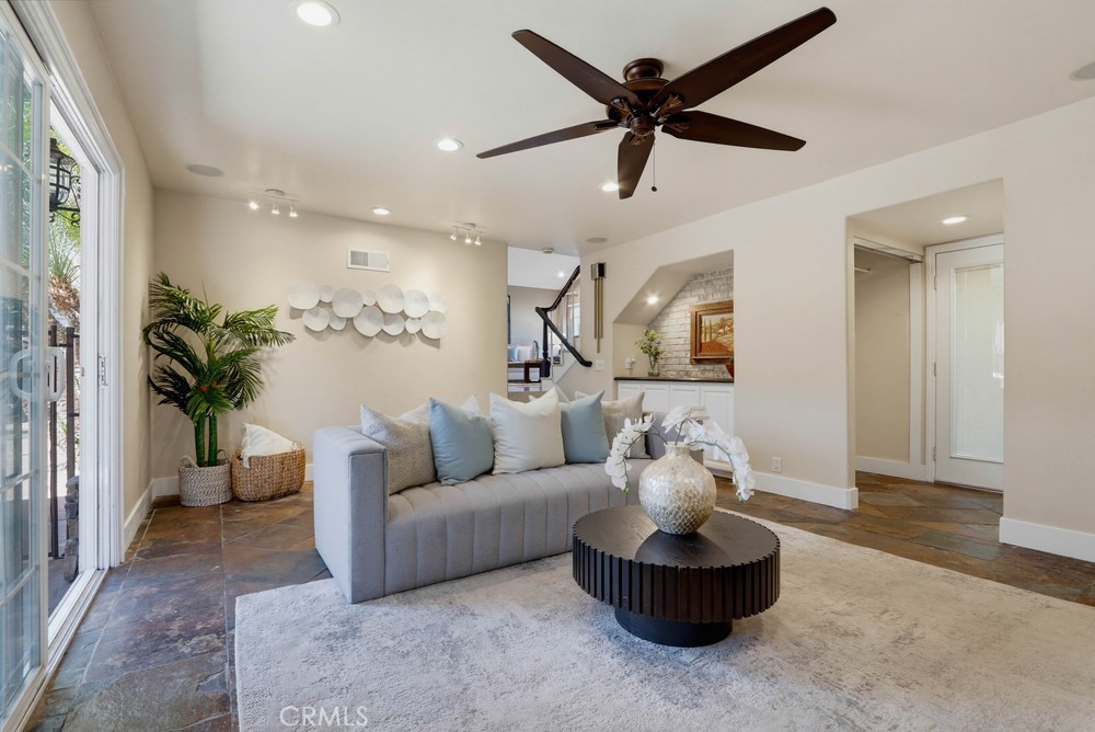 5550 E Edgemar, Anaheim CA 92807 - photo 13
