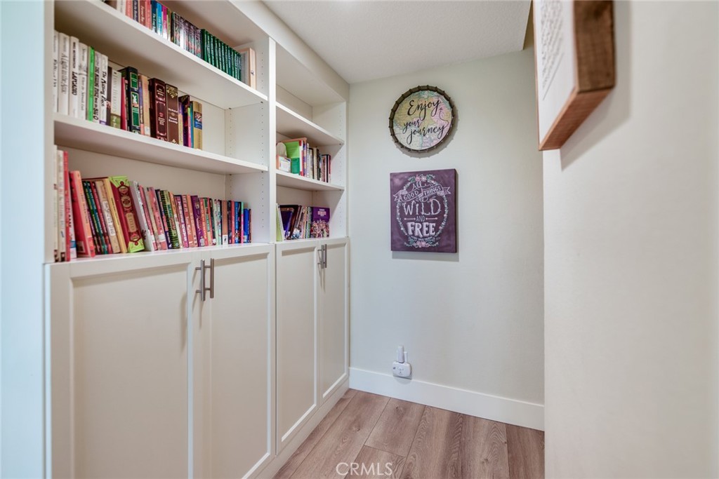 5556 E Vista Del Este, Anaheim CA 92807 - photo 12