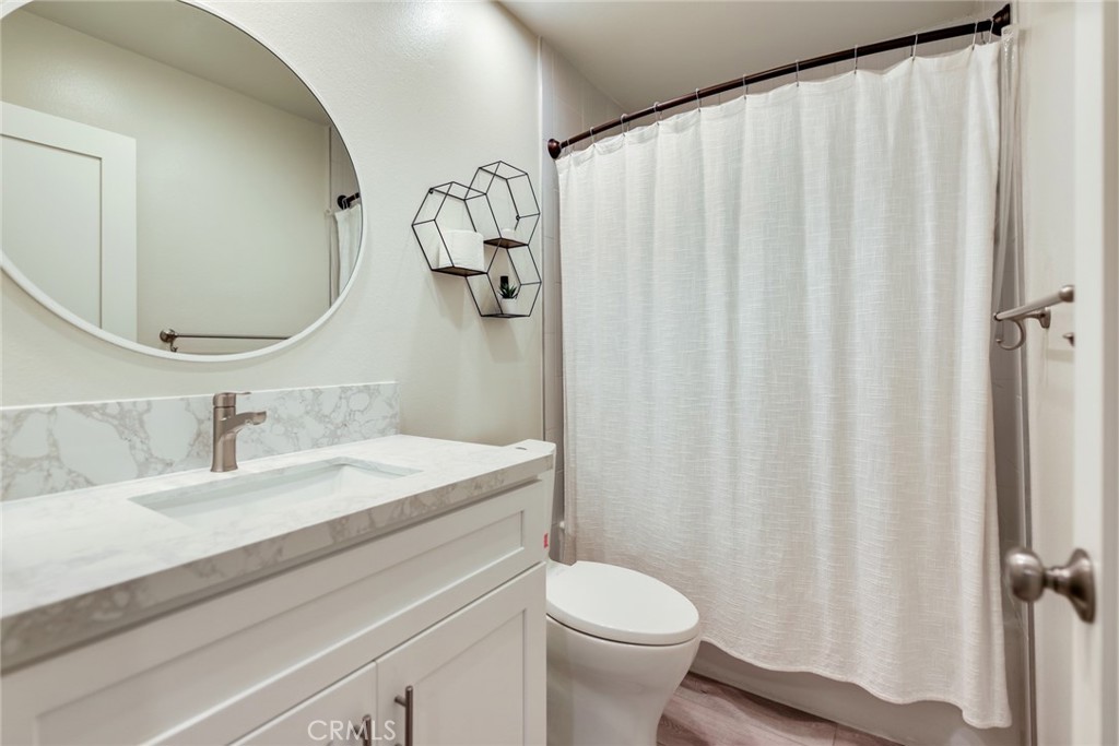 5556 E Vista Del Este, Anaheim CA 92807 - photo 18