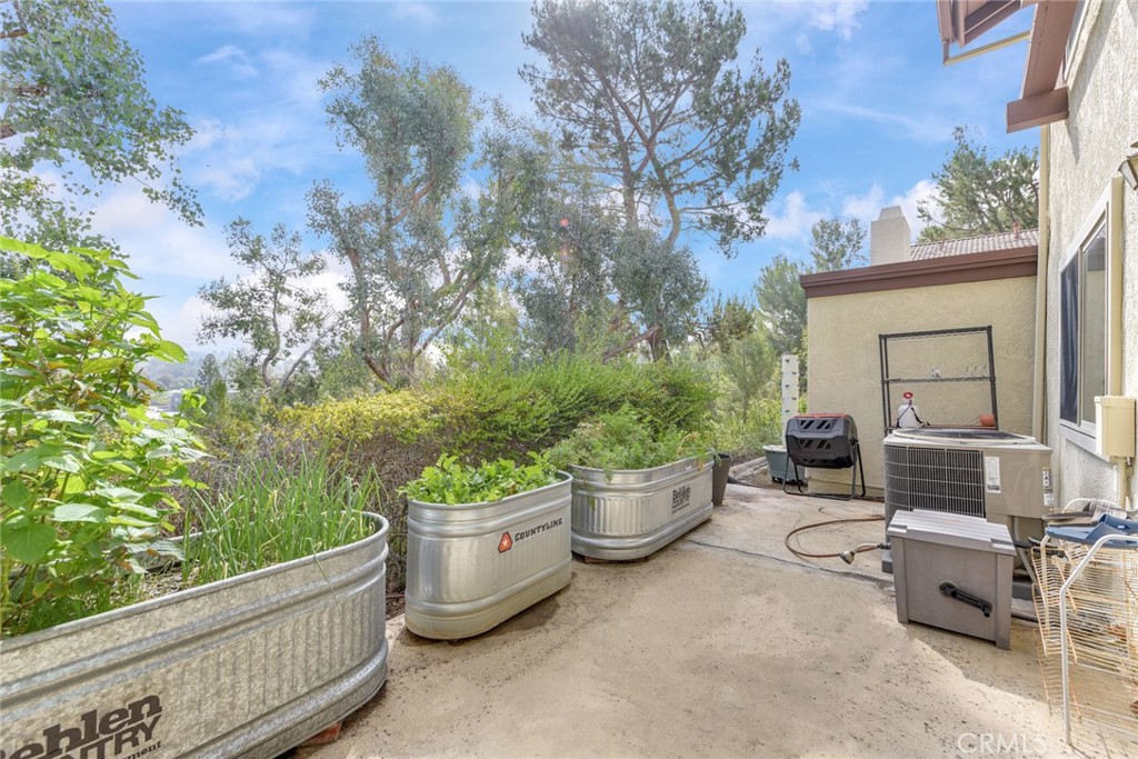 5556 E Vista Del Este, Anaheim CA 92807 - photo 24