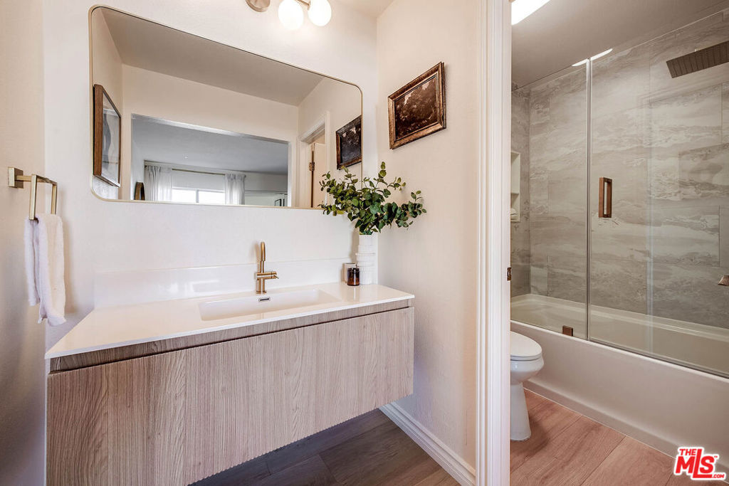 5562 E Vista Del Rio, Anaheim CA 92807 - photo 23